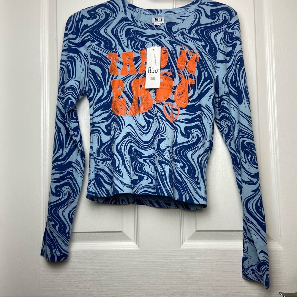 NEW UO BDG Light & Dark Blue Swirl Take It Easy Graphic Long Sleeve Tee Size L